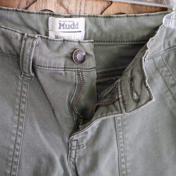 MUDD High-Rise Skinny Utility Pant - Army Green, Size 9 - Picture 7 of 16